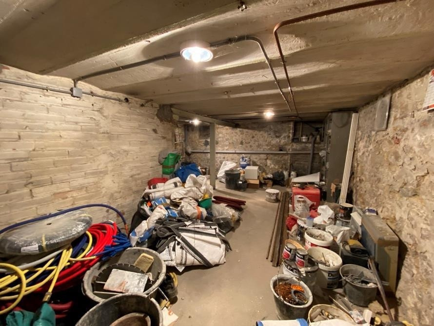 
                                                Vente
                                                 À vendre – Local industriel de 2 485,68 m² à Argenteuil – Val d'Oise (95)