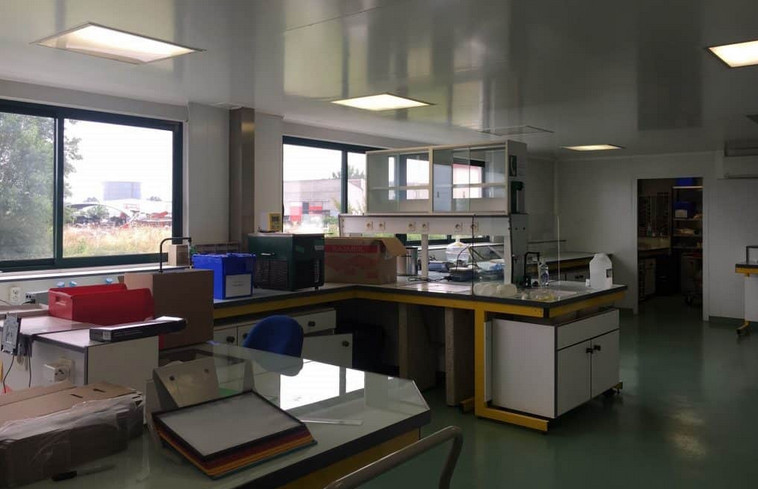 
                                                Vente
                                                 À vendre - local industriel de 3 120 m² à Bram, dans l'Aude