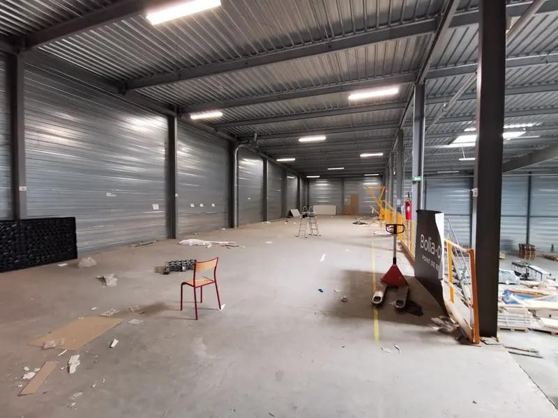 
                                                Vente
                                                 À vendre – Local industriel de 3 200 m² à Reims – Marne (51)