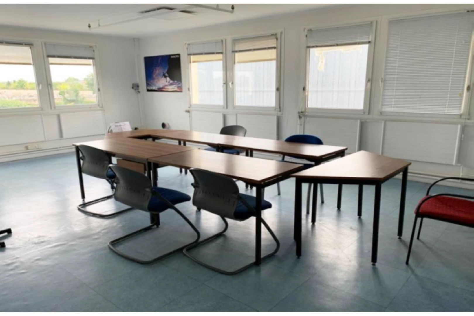 
                                                Vente
                                                 À vendre – Local Industriel de 4 400 m² à Romorantin-Lanthenay – Loir-et-Cher (41)