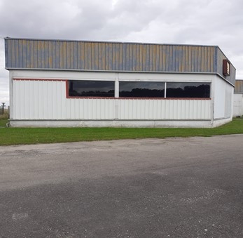 
                                                Vente
                                                 À vendre - locaux industriels de 270 à 2 188 m² à Croixrault