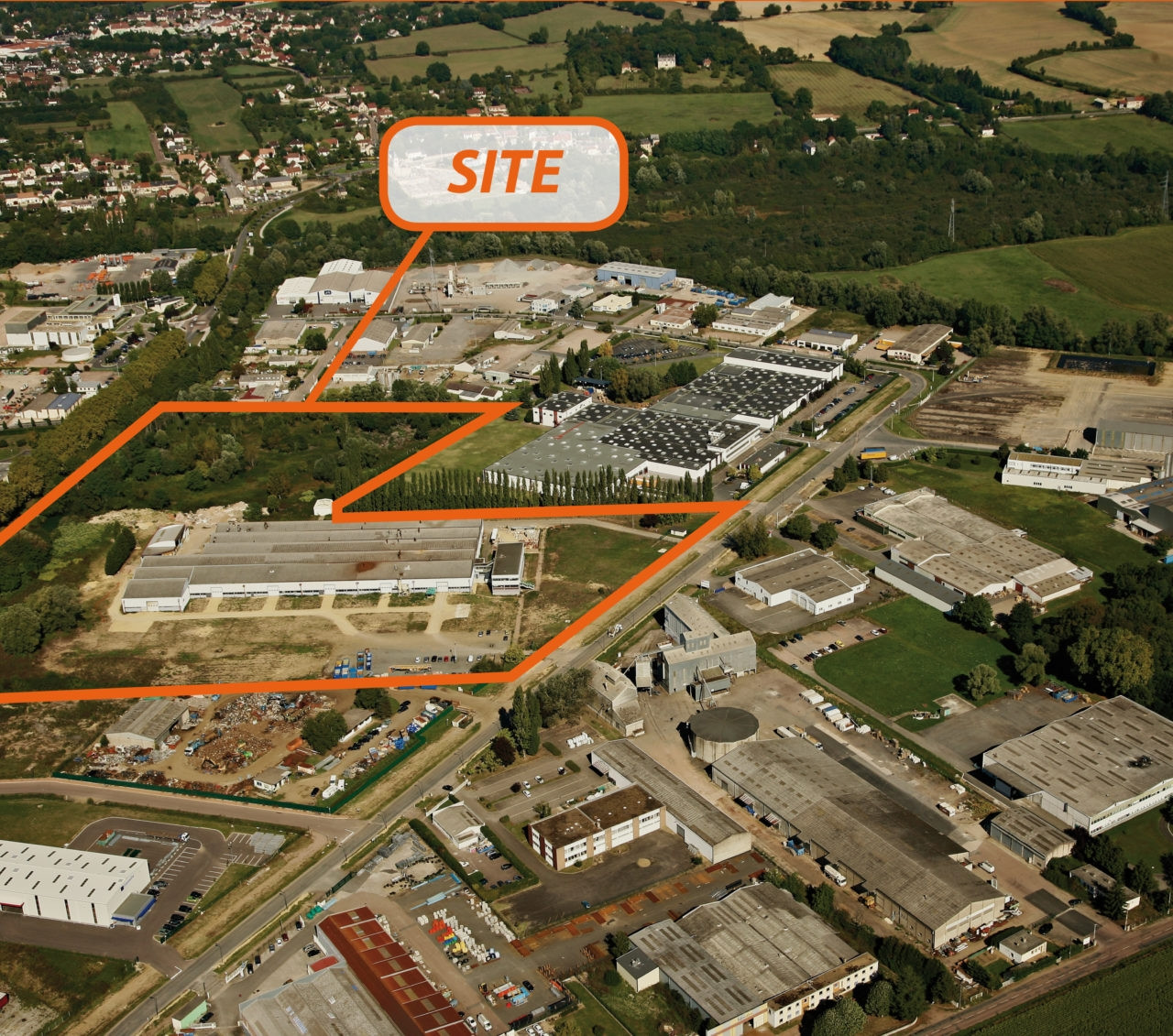 
                                                Vente
                                                 À vendre - Locaux industriels jusqu'à 9300 m² à Nevers -  Nièvre (58)