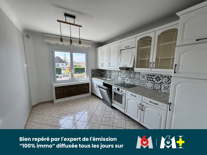 
                                                Vente
                                                 À vendre – Maison de 200 m² avec deux logements indépendants