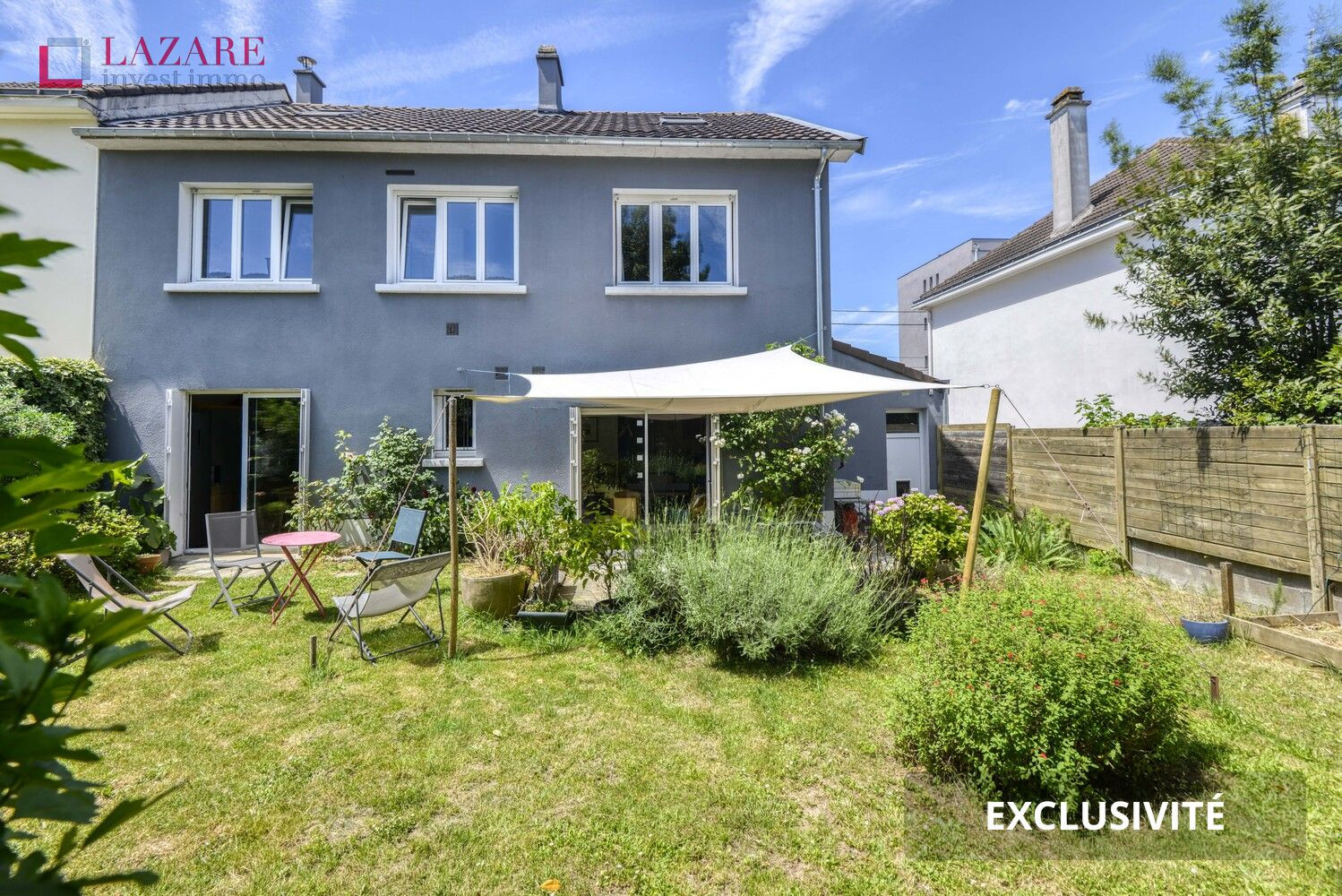 
                                                Vente
                                                 A VENDRE MAISON T9 NANTES (HAUTE MITRIE)