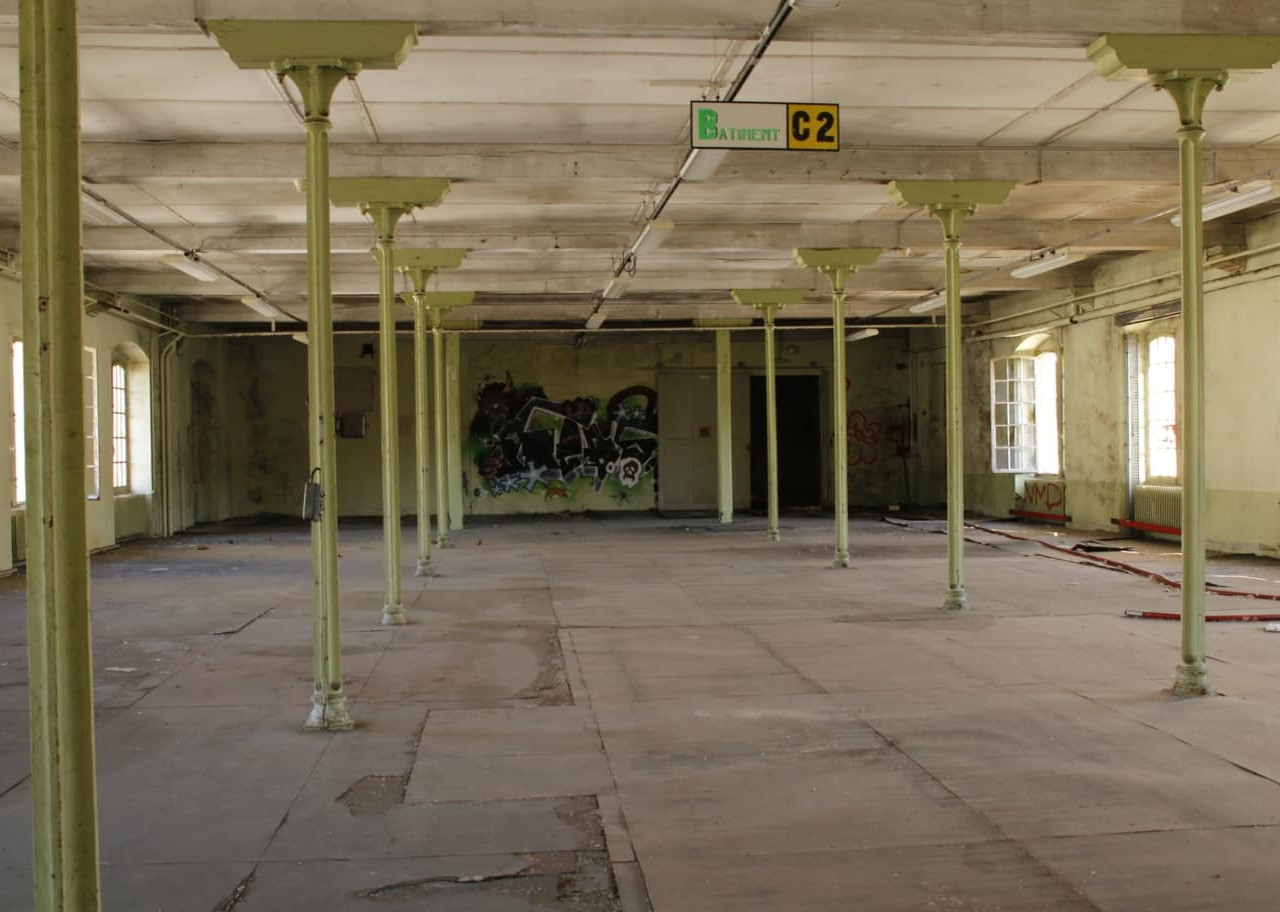 
                                                Vente
                                                 À vendre ou à louer – 48 000 m² de bureaux divisibles dans un espace entièrement rénové à Tonneins –