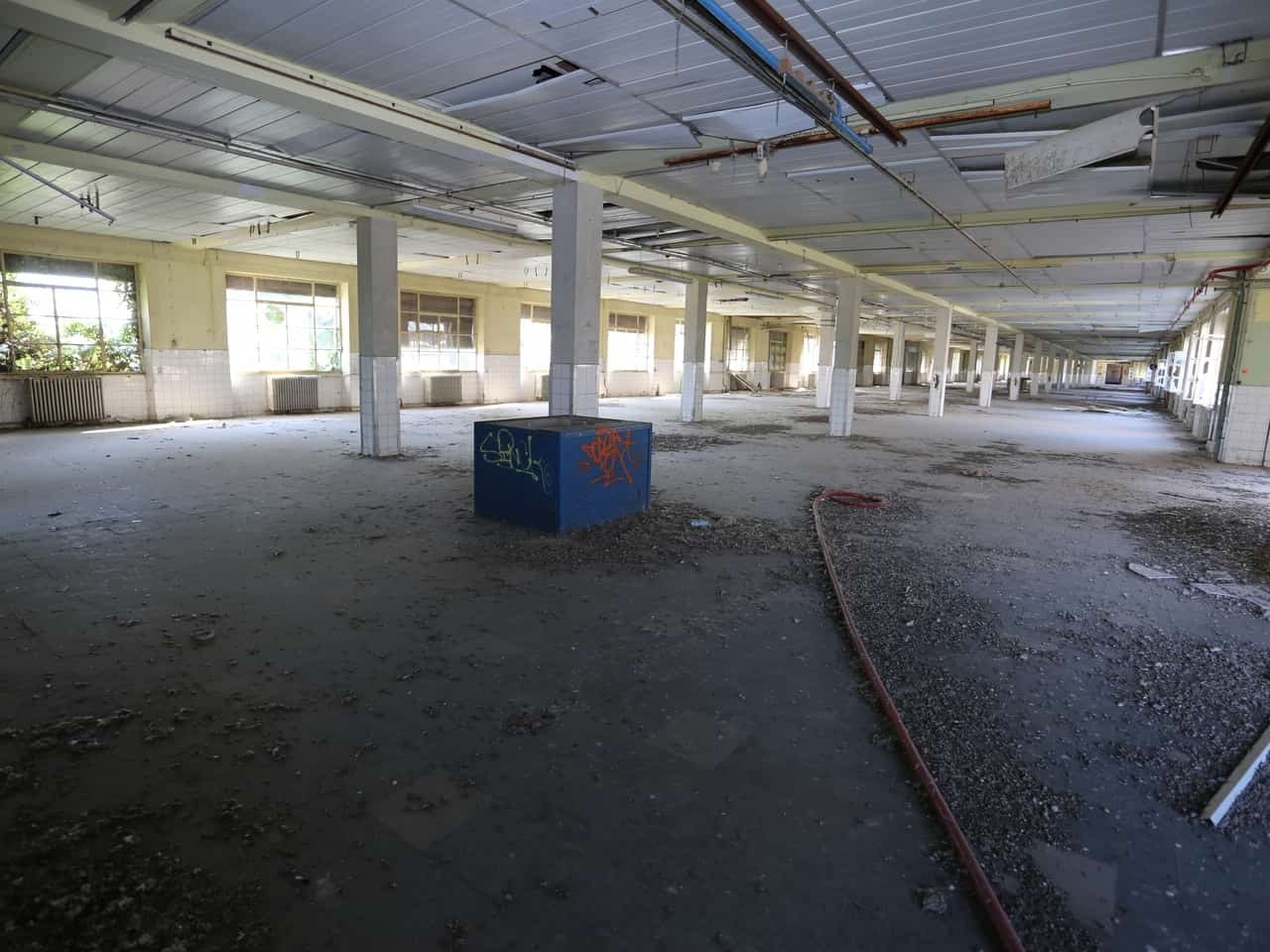 
                                                Vente
                                                 À vendre ou à louer – 48 000 m² de bureaux divisibles dans un espace entièrement rénové à Tonneins –