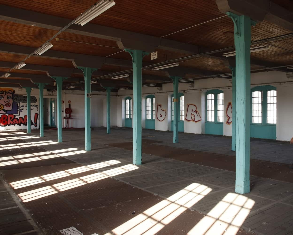 
                                                Vente
                                                 À vendre ou à louer – 48 000 m² de bureaux divisibles dans un espace entièrement rénové à Tonneins –