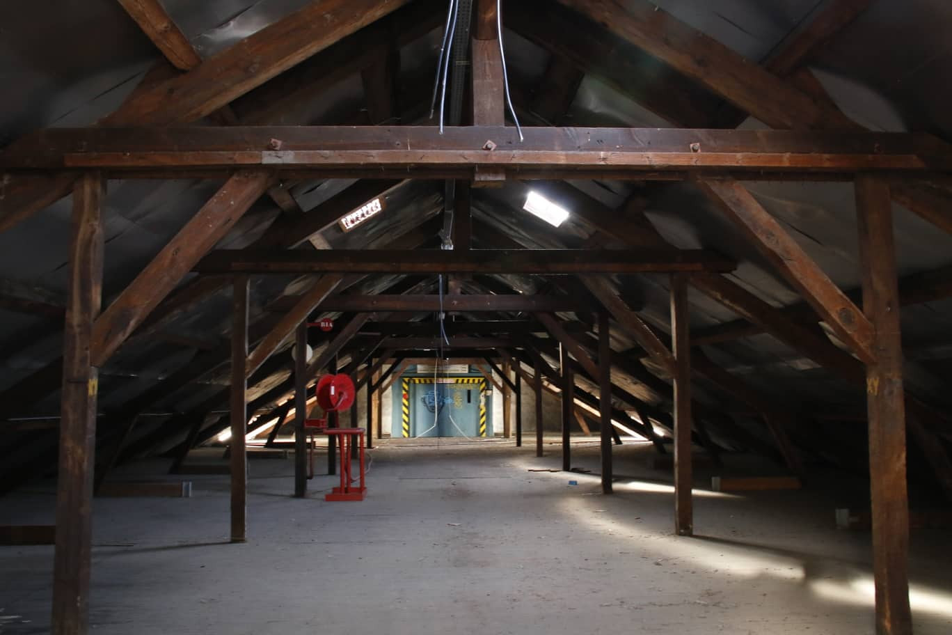
                                                Vente
                                                 À vendre ou à louer – 48 000 m² de bureaux divisibles dans un espace entièrement rénové à Tonneins – Lot-et-Garonne (47)