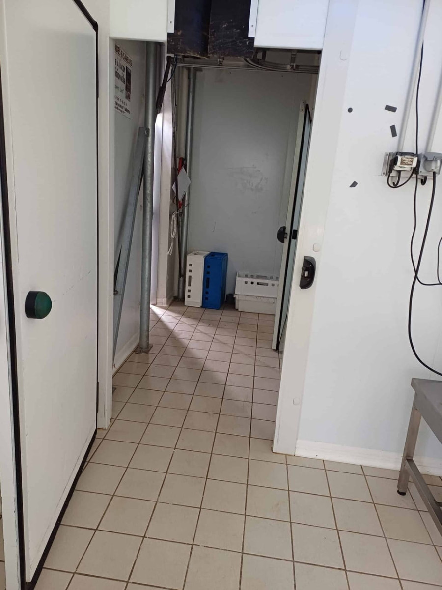 
                                                Location
                                                 À vendre ou à louer – Bâtiment agroalimentaire de 280 m² à Murat-sur-Vèbre – Tarn (81)