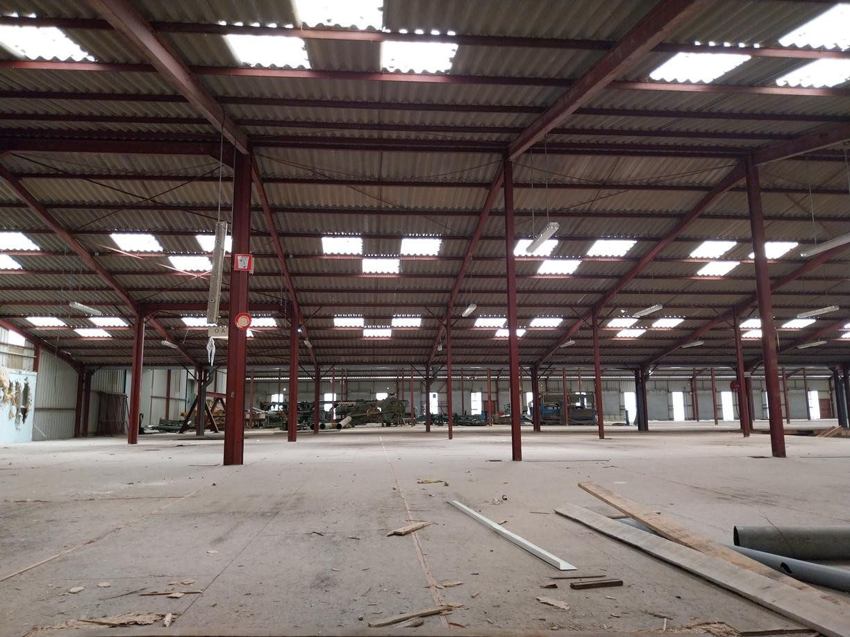 
                                                Location
                                                 À vendre ou à louer – Bâtiment industriel de 10 000 m² à Liffol-le-Grand – Vosges (88)