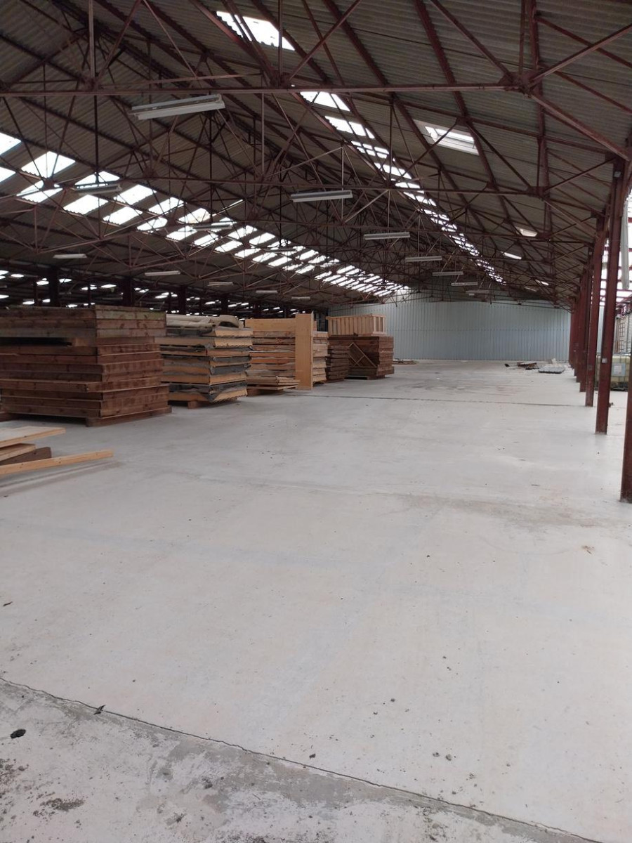 
                                                Location
                                                 À vendre ou à louer – Bâtiment industriel de 10 000 m² à Liffol-le-Grand – Vosges (88)