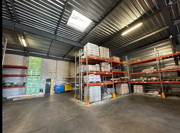 
                                                Location
                                                 À vendre ou à louer – Entrepôt de 1 427 m² à Vedène – Vaucluse (84)