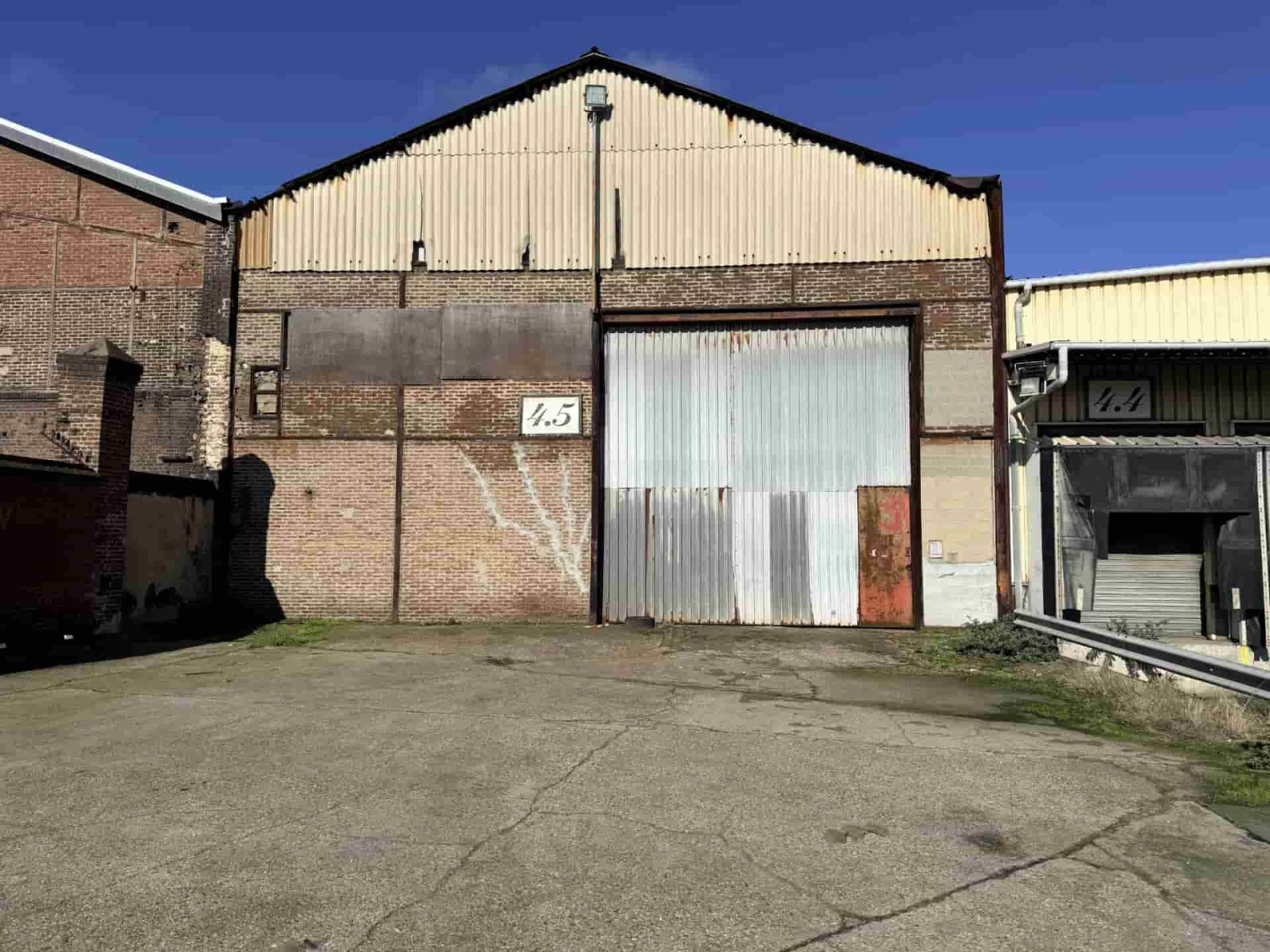 
                                                Location
                                                 À vendre ou à louer – Local d'activités de 1 488 m² au Havre – Seine-Maritime (76)