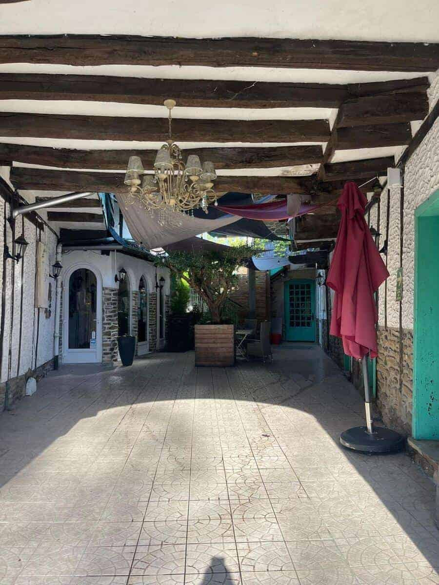 
                                                Vente
                                                 À Vendre – Restaurant de 60 à 100 couverts à Uzerche – Corrèze (19)