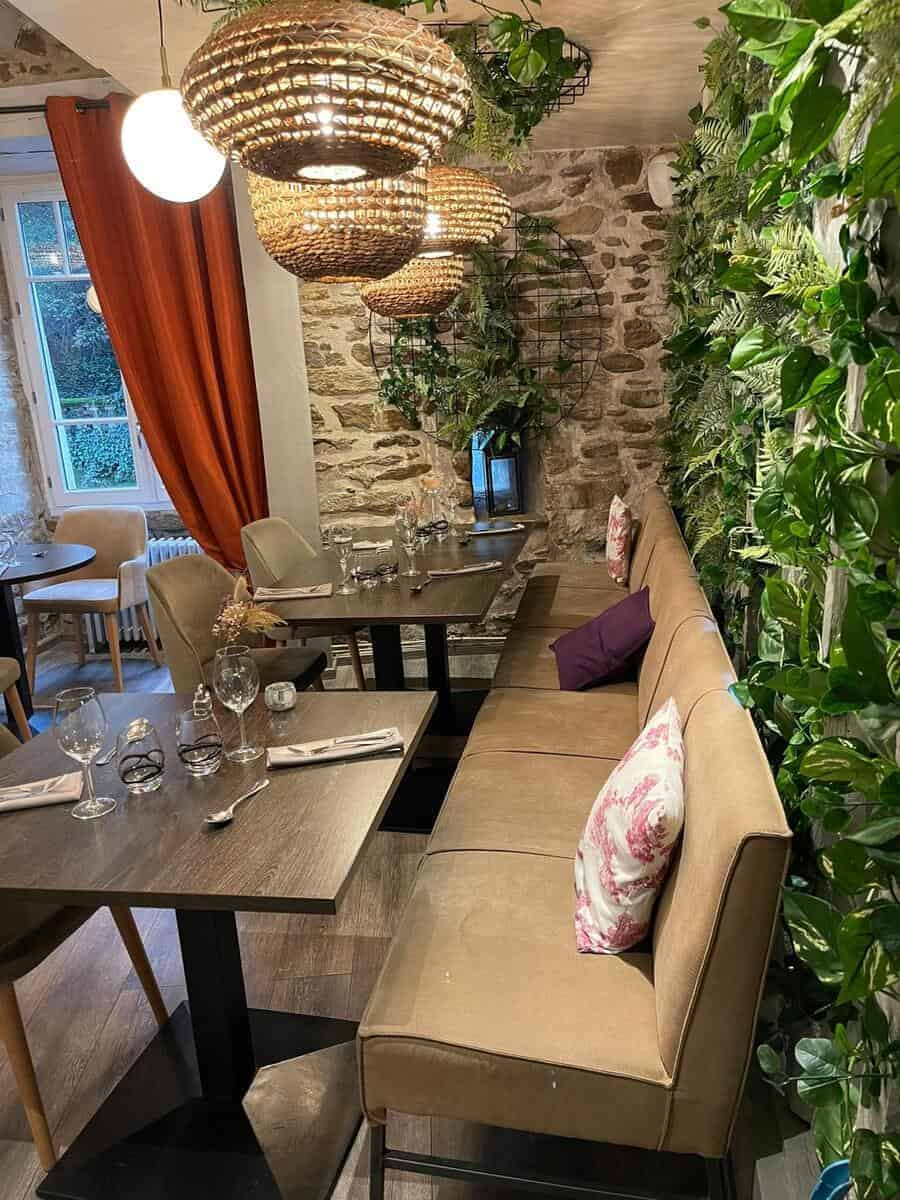 
                                                Vente
                                                 À Vendre – Restaurant de 60 à 100 couverts à Uzerche – Corrèze (19)
