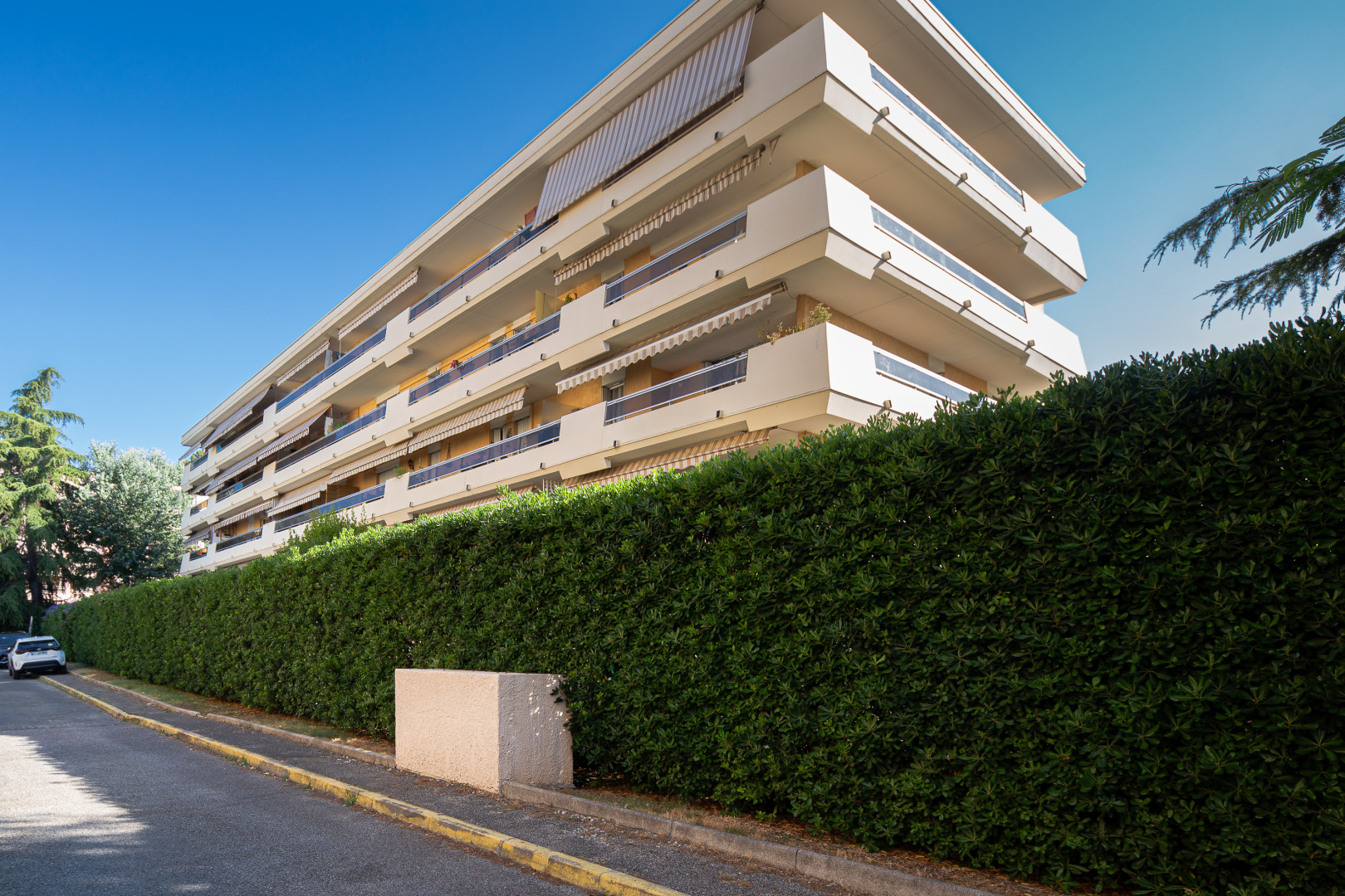 
                                                Vente
                                                 À vendre – Studio vendu loué avec terrasse – Cagnes sur mer