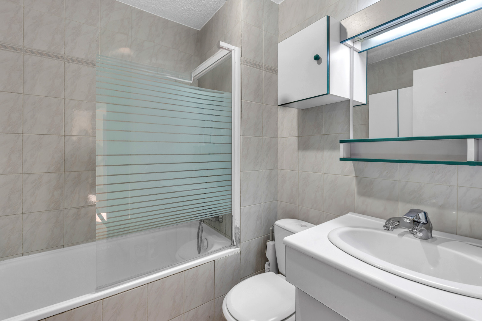 
                                                Vente
                                                 À vendre – Studio vendu loué avec terrasse – Cagnes sur mer