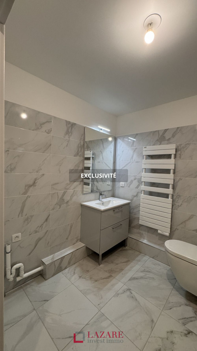 
                                                Vente
                                                 A VENDRE T2 NEUF PLESSIS ROBINSON