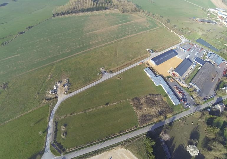 
                                                Vente
                                                 À vendre - Terrain de 8 115 m² dans la ZA Les Arches - Buzancy (08)