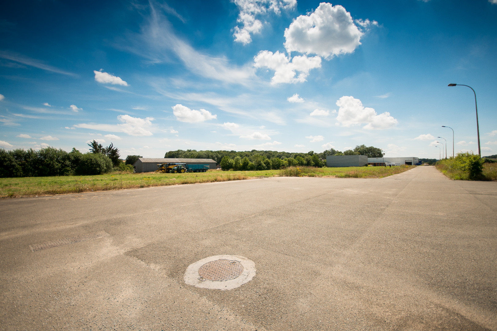 
                                                Vente
                                                 À vendre – Terrain industriel de 10 000 m² à Champrond-en-Gâtine – Eure-et-Loir (28)