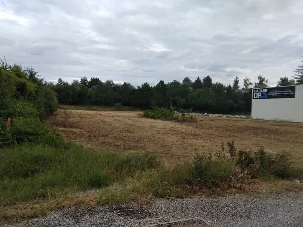 
                                                Vente
                                                 À vendre – Terrain industriel de 3 500 m² à Aubignosc – Alpes-de-Haute-Provence (04)
