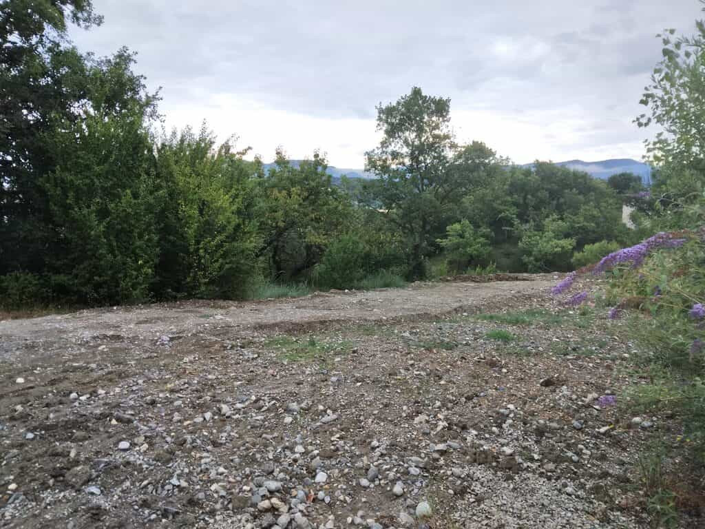 
                                                Vente
                                                 À vendre – Terrain industriel de 3 500 m² à Aubignosc – Alpes-de-Haute-Provence (04)