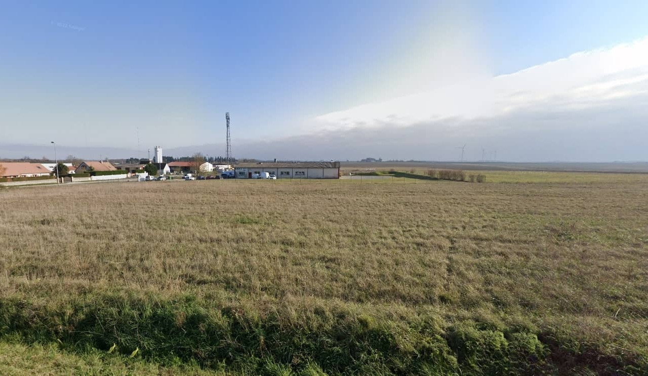 
                                                Vente
                                                 À vendre - Terrain industriel de 4ha à Vierzon-Sologne-Berry - Cher (18)