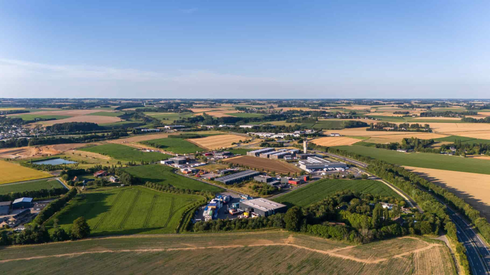 
                                                Vente
                                                 À vendre – Terrains Industriels à partir de 1 500 m² dans Parc d'activités Le Mesnil – Seine-Maritime (76)