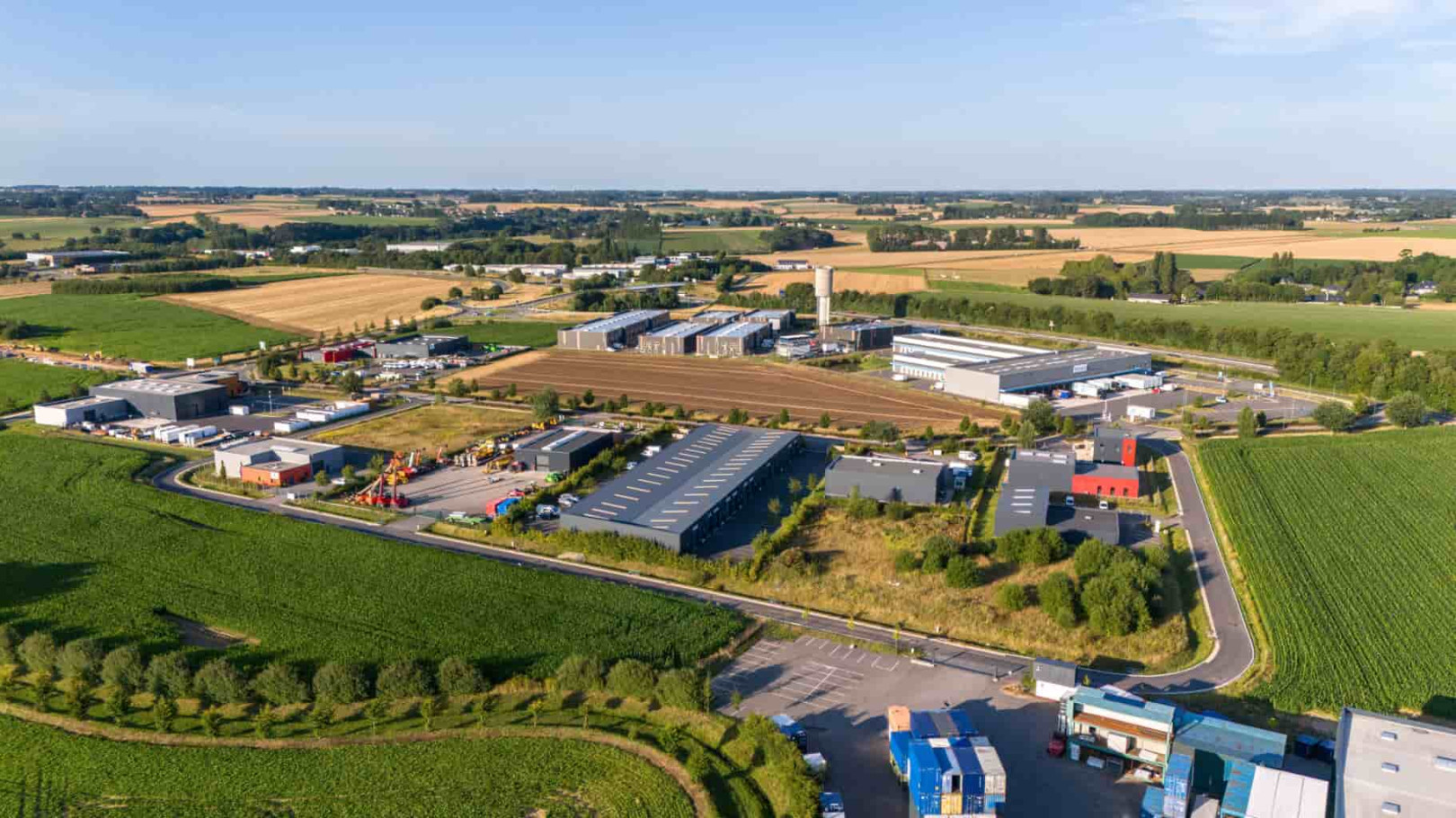 
                                                Vente
                                                 À vendre – Terrains Industriels à partir de 1 500 m² dans Parc d'activités Le Mesnil – Seine-Maritime (76)