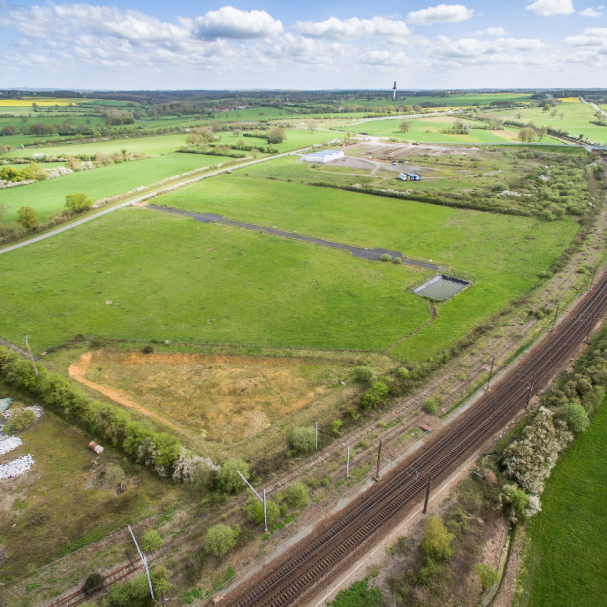 
                                                Vente
                                                 À vendre – Terrains Industriels à partir de 2 500 m² à proximité de Châteauroux – Indre (36)