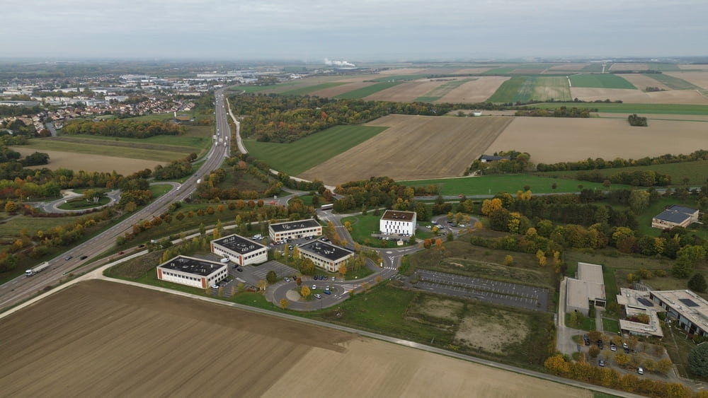 
                                                Vente
                                                 À vendre – Terrains industriels au sein du parc technologique du Mont-Bernard – Châlons-en-Champagne