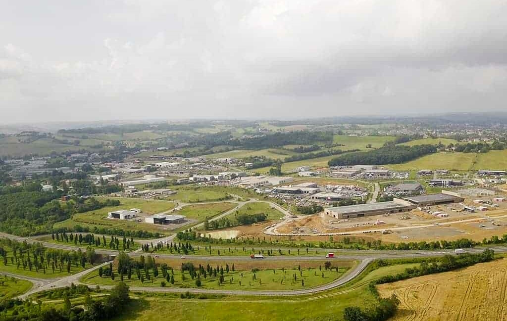 
                                                Vente
                                                 À vendre – Terrains industriels dans le Parc d'Activités Le Mouliot à Auch – Gers (32)