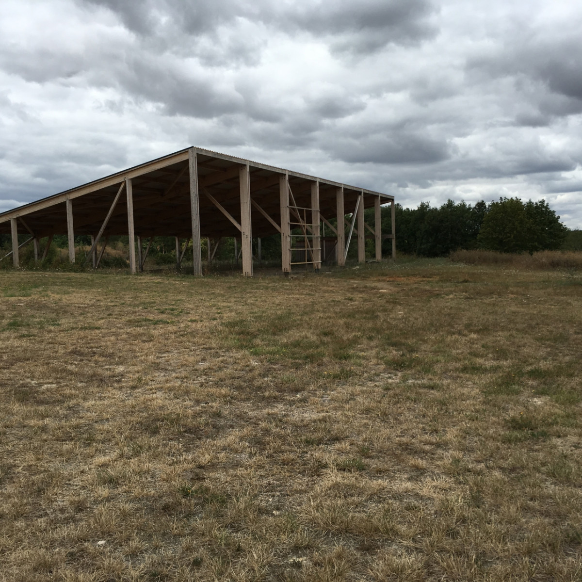 
                                                Vente
                                                 À vendre – Terrains Industriels de 3 000 et 3 500 m² à proximité de Poitiers – Vienne (86)
