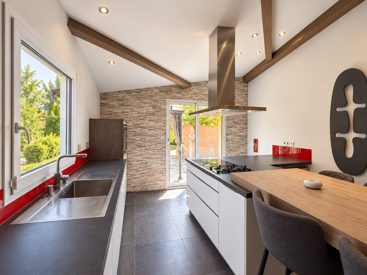 
                                                Vente
                                                 À VISITER ! PROPRIÉTÉ D’EXCEPTION – 275 M² – ANNEXE INDÉPENDANTE 90 M² – VUE PANORAMIQUE – SAINT-CLAIR