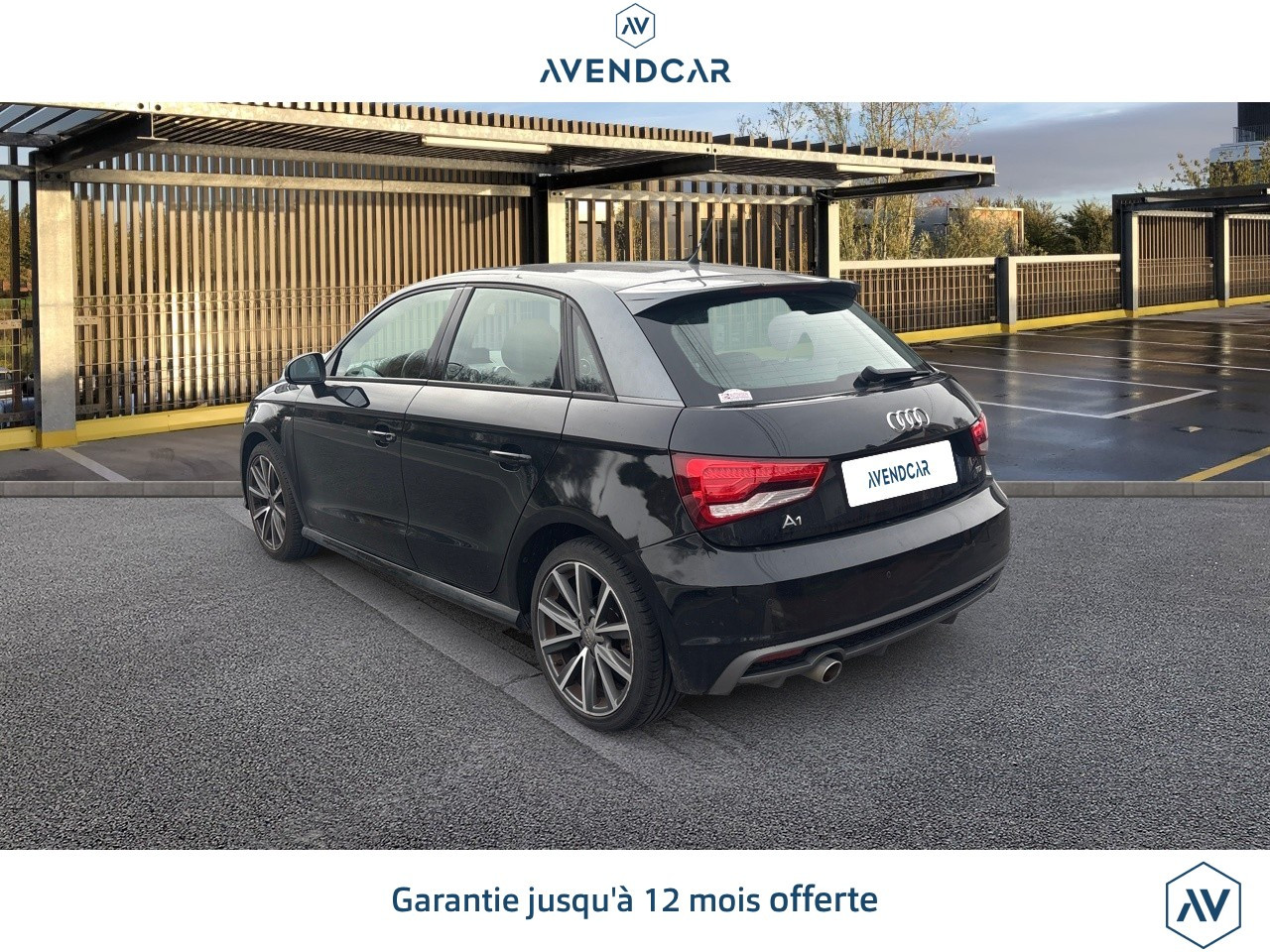 
                                                Voiture
                                                 A1 SPORTBACK 1.4 TDI 90 S-LINE