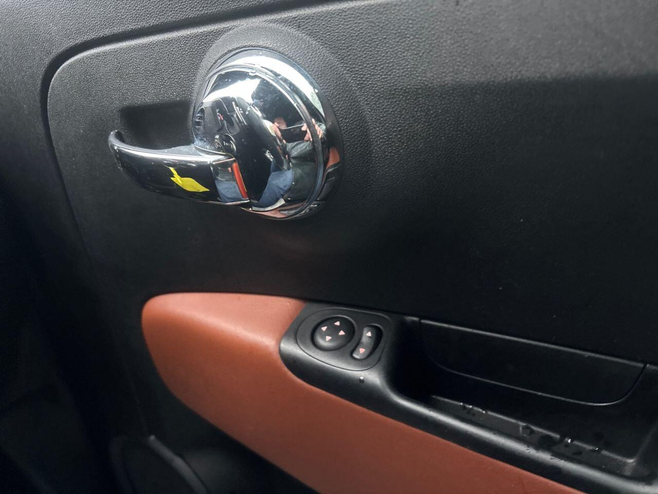 
                                                Voiture
                                                 Abarth 595 HATCHBACK Abarth 595 1.4 T-Jet 180 Competizione AUTO MOT 11/26 58K ULEZ 3dr