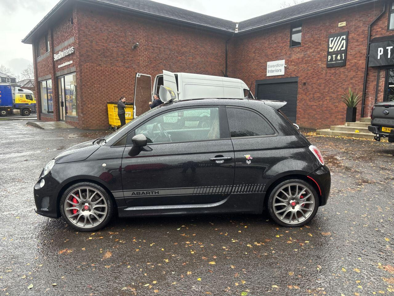 
                                                Voiture
                                                 Abarth 595 HATCHBACK AUTO MOT 11/26 58K ULEZ 1.4 3dr