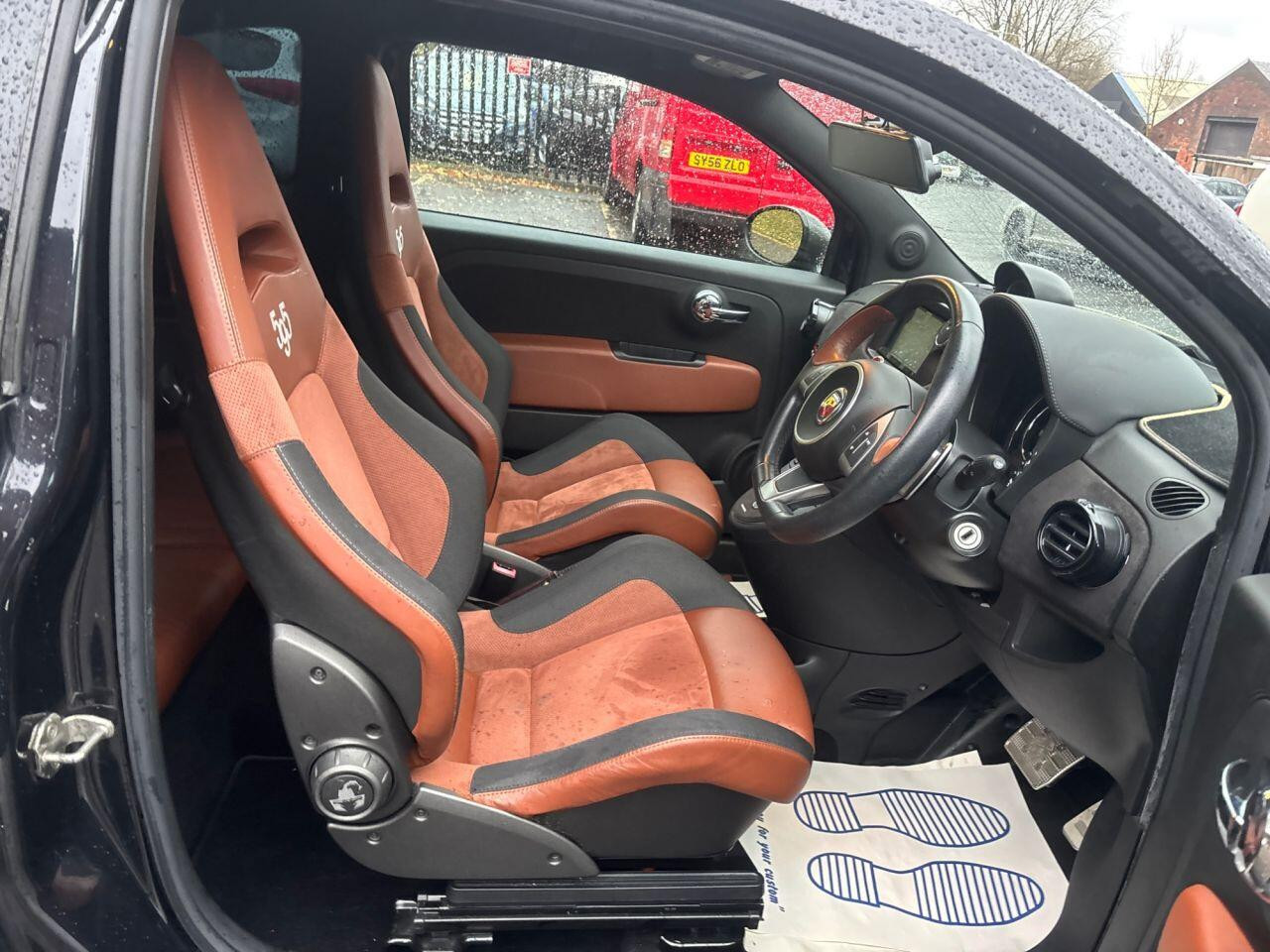 
                                                Voiture
                                                 Abarth 595 HATCHBACK AUTO MOT 11/26 58K ULEZ 1.4 3dr