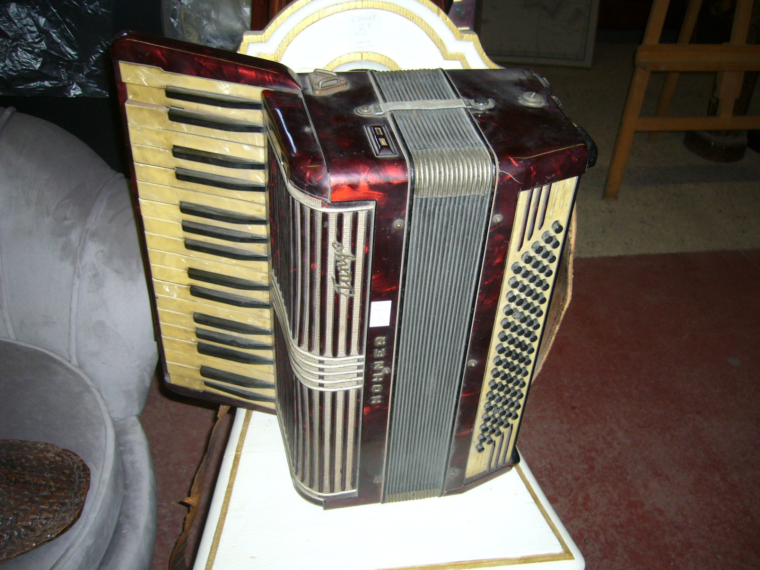 
                                                Instrument de musique
                                                 Accordéon, promotion