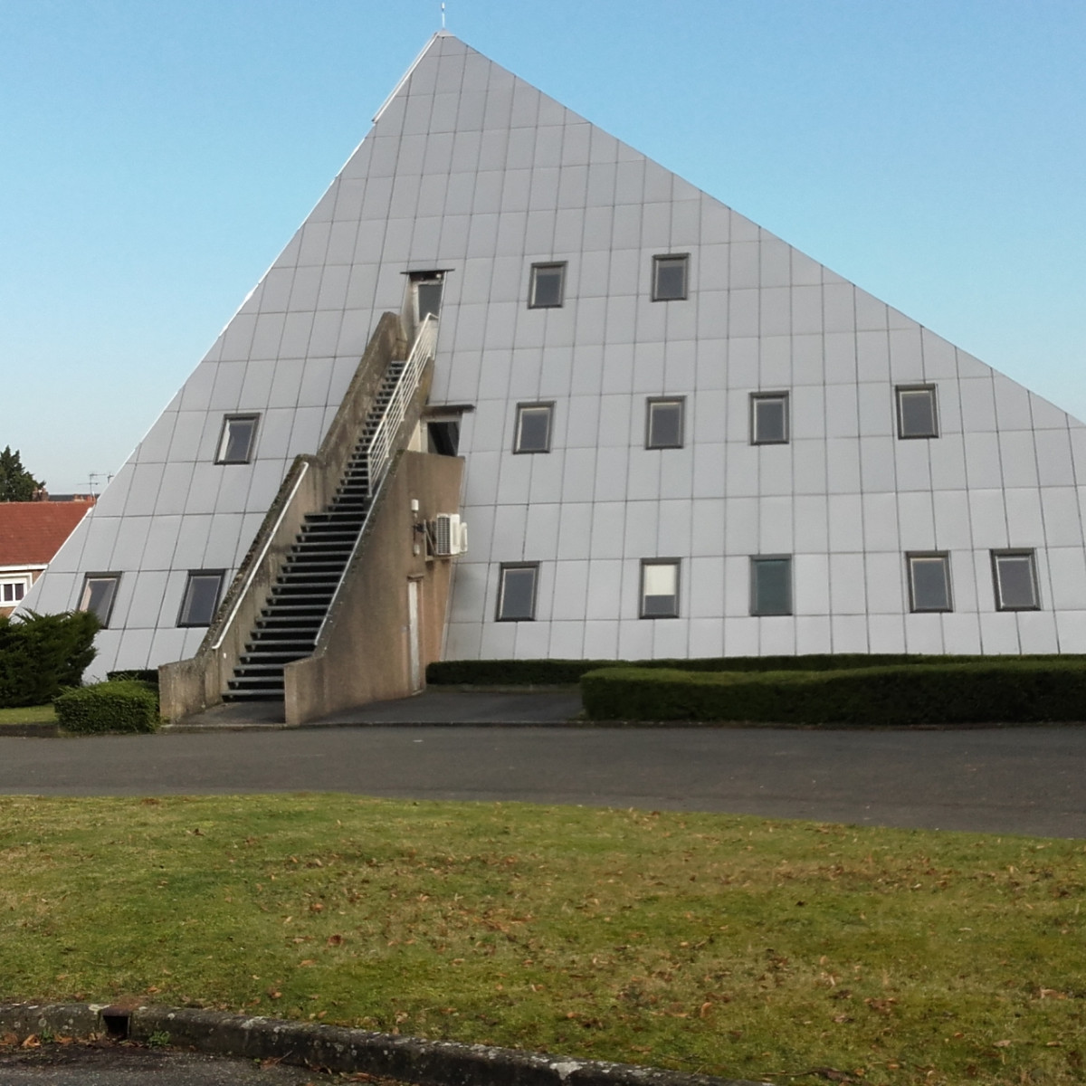 
                                                Location
                                                 Achat bureaux Amiens - 1406 m² - Somme