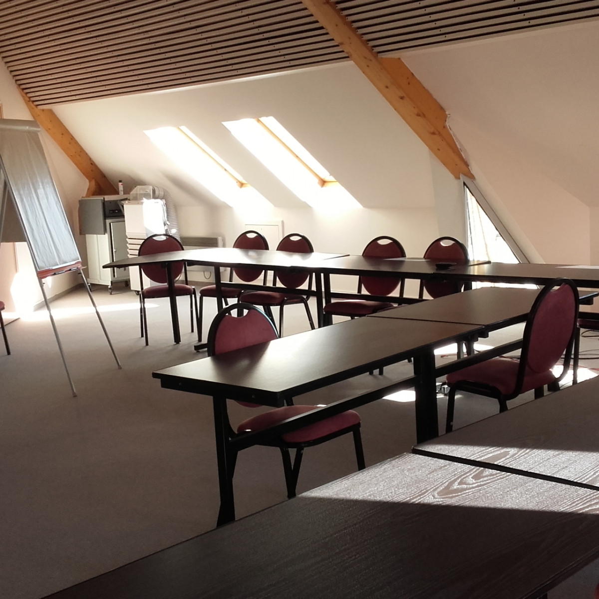 
                                                Location
                                                 Achat bureaux Amiens - 1406 m² - Somme