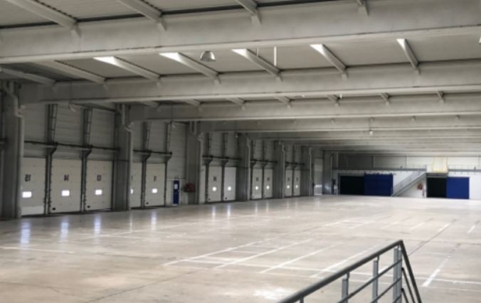 
                                                Location
                                                 Achat ou location d'un entrepôt de 8 899 m² à Montbéliard, dans le Doubs