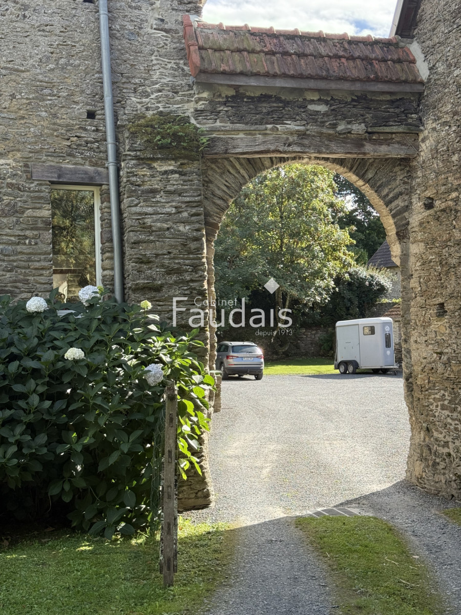 
                                                Vente
                                                 AGNEAUX au calme proche toutes commodités