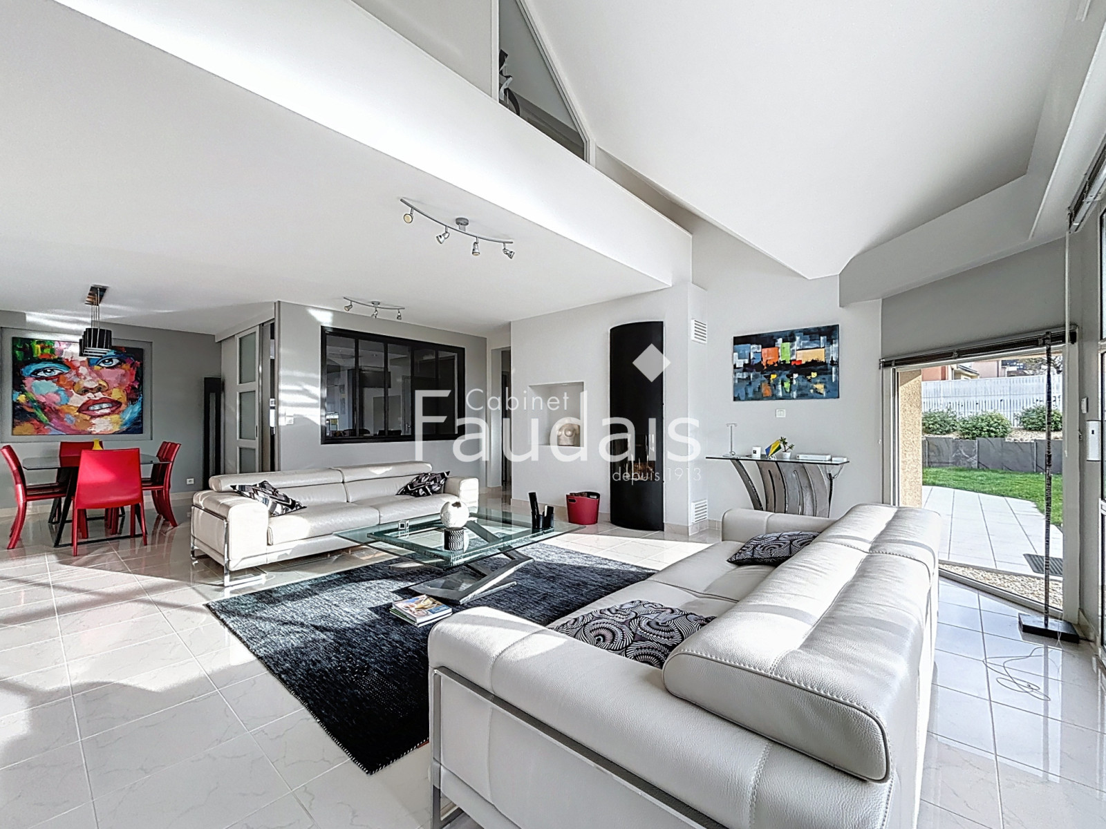 
                                                Vente
                                                 AGNEAUX- LA PALIERE - Maison d'architecte avec autonomie de 