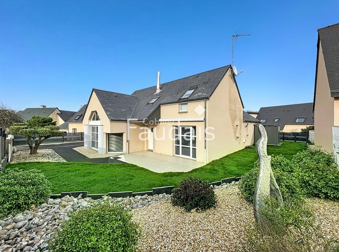 
                                                Vente
                                                 AGNEAUX- LA PALIERE - Maison d'architecte avec autonomie de 
