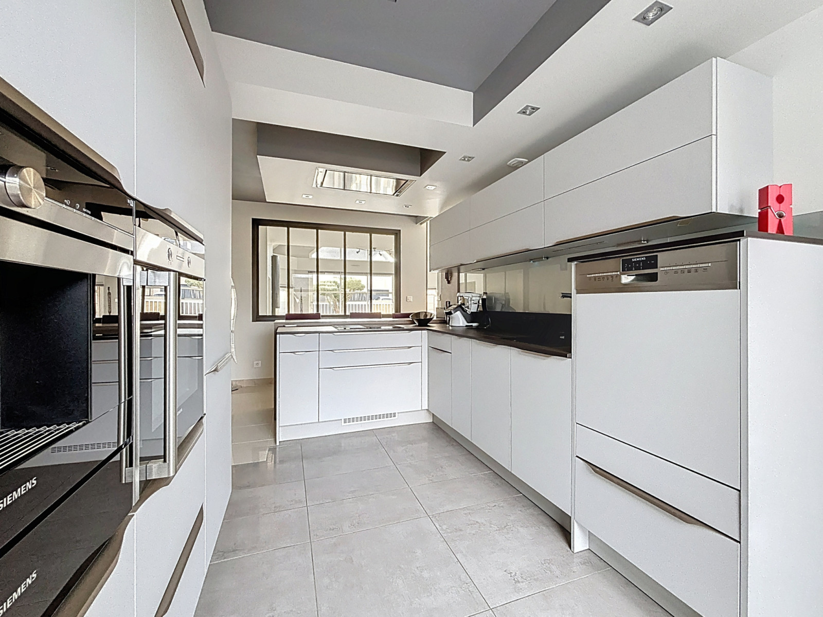 
                                                Vente
                                                 AGNEAUX- LA PALIERE - Maison d'architecte avec autonomie de 