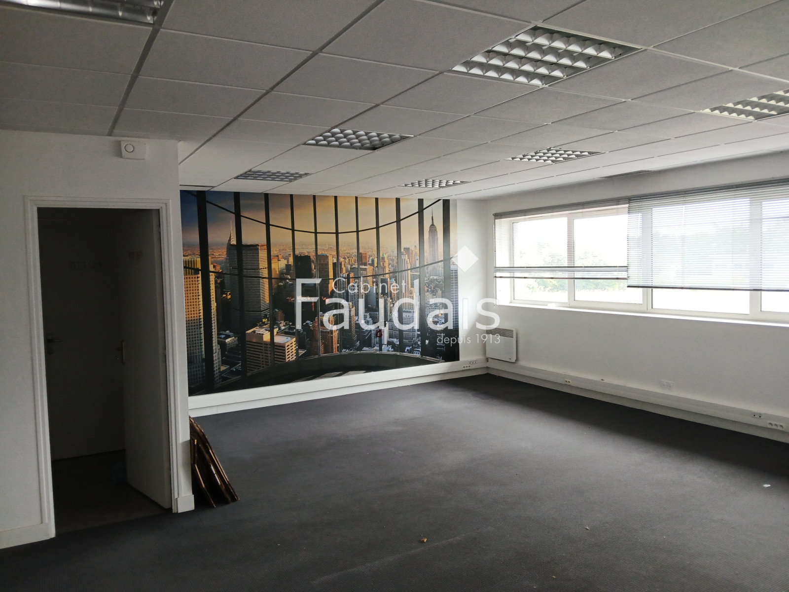 
                                                Location
                                                 AGNEAUX : Local professionnel