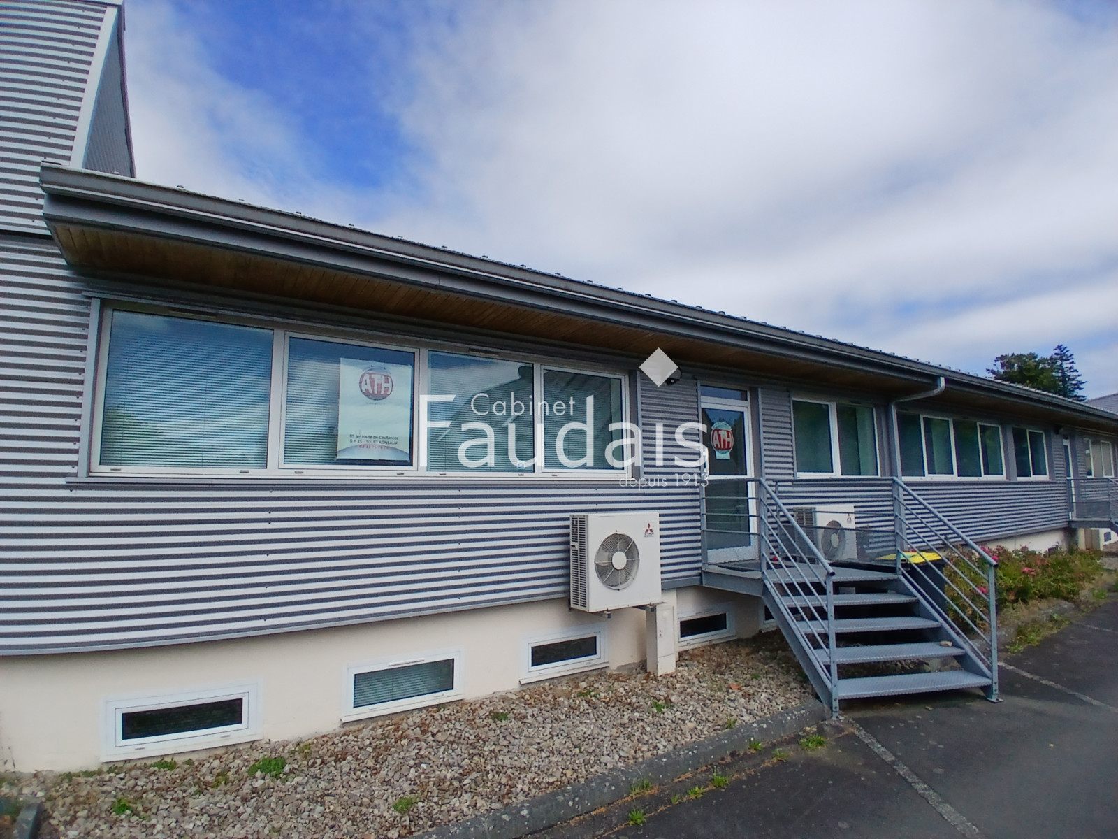 
                                                Location
                                                 AGNEAUX : Local professionnel