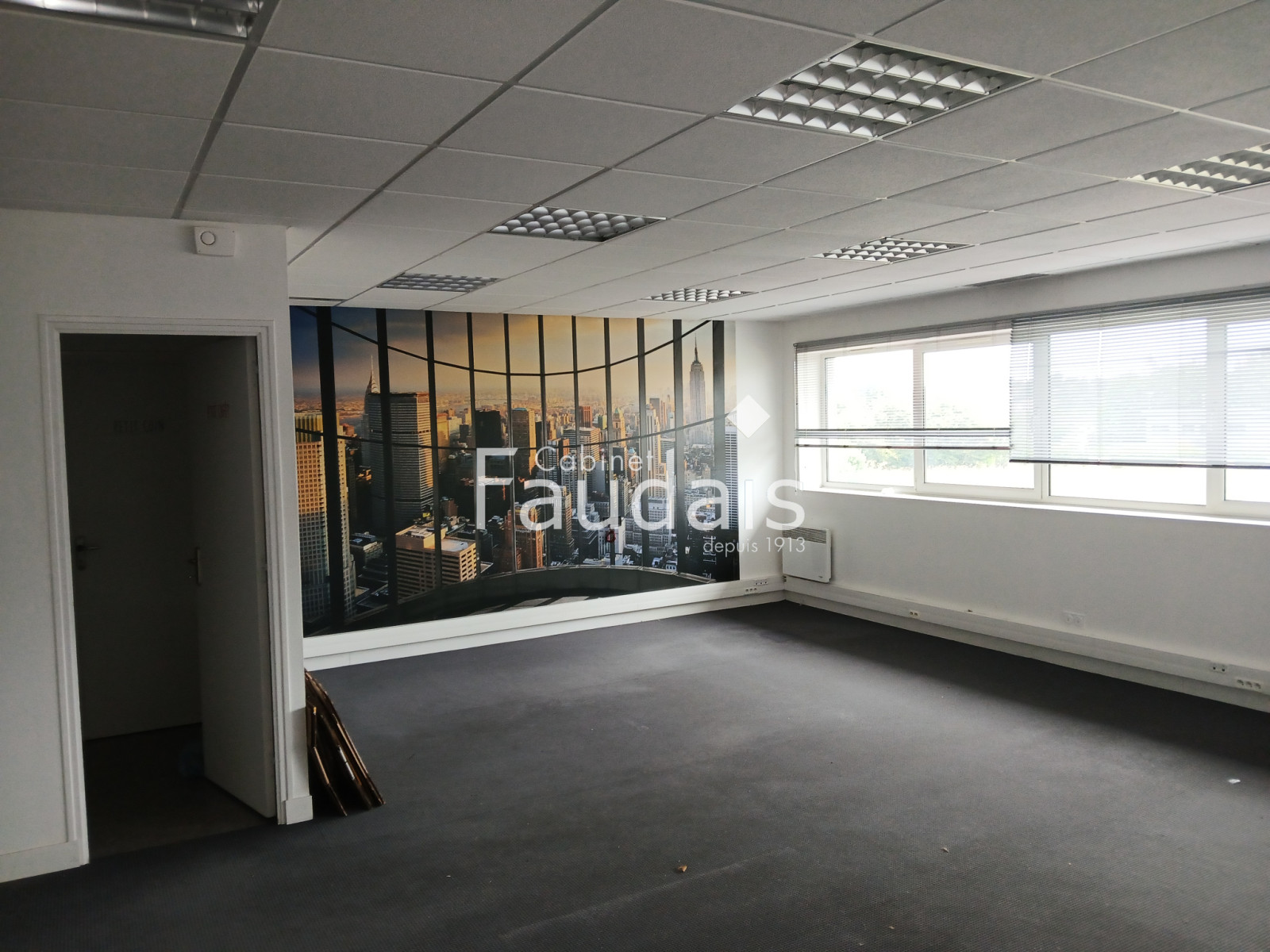 
                                                Location
                                                 AGNEAUX : Local professionnel