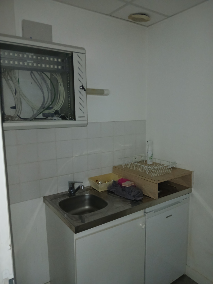 
                                                Location
                                                 AGNEAUX : Local professionnel